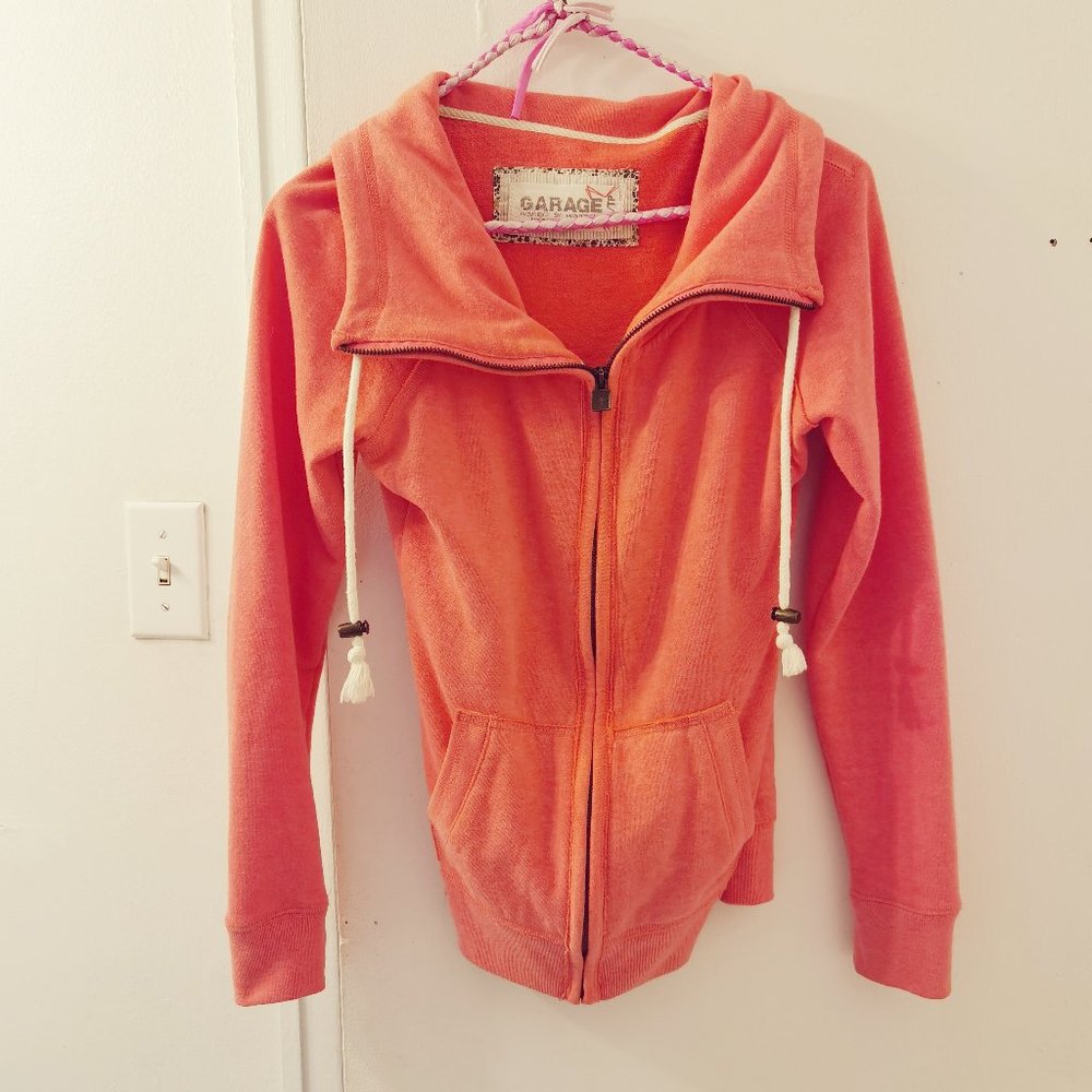 Coral pink hoodie collar drawstrings